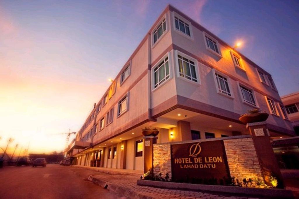 Hotel De Leon II Lahad Datu Exterior foto